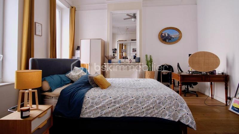 Appartement - 158 m² - 6 pièces
