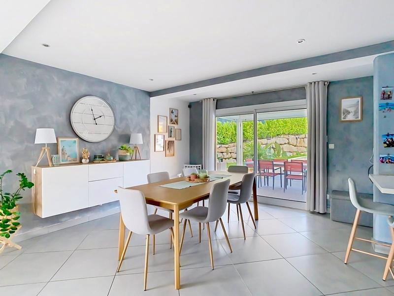 Maison - 145 m² - 5 pièces