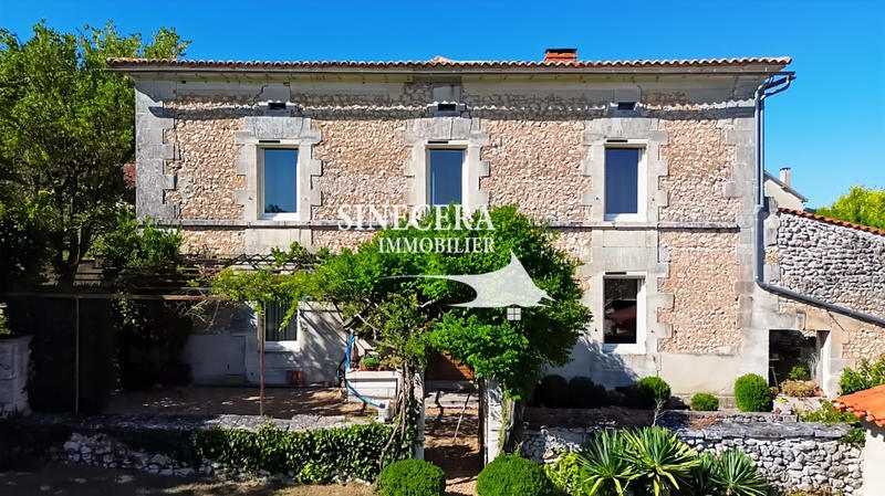 Maison ancienne - 260 m² - 9 pièces