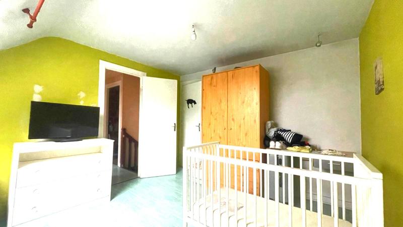 Maison - 104 m² - 6 pièces