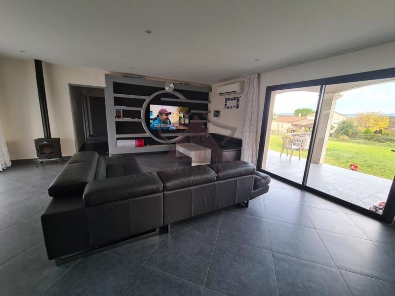 Maison - 111 m² - 5 pièces