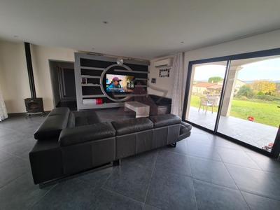 Maison - 111 m² - 5 pièces