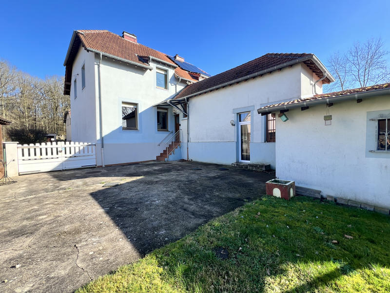 Maison - 105 m² - 5 pièces
