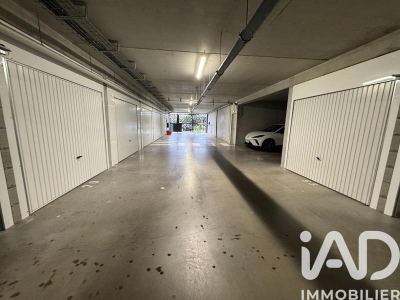 Parking - 13 m²