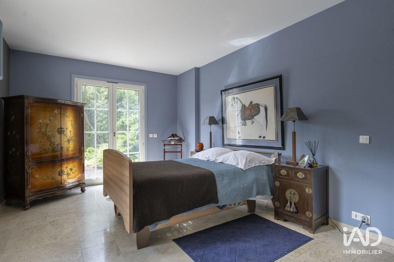 Maison - 300 m² - 6 pièces