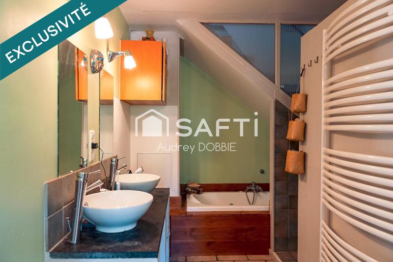 Maison - 232 m² - 13 pièces