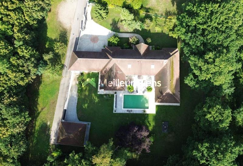 Villa - 475 m² - 10 pièces