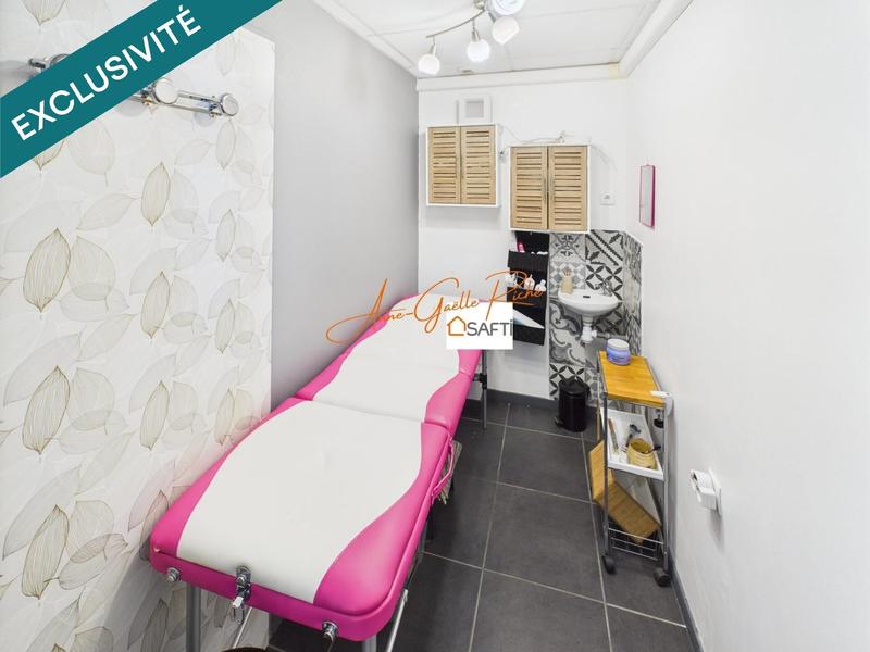 Local commercial - 179 m² - 5 pièces