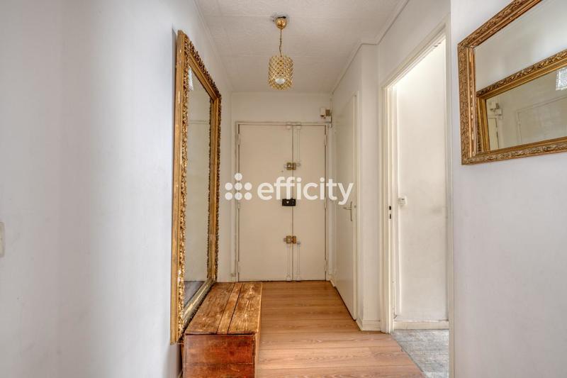 Appartement - 82 m² - 4 pièces