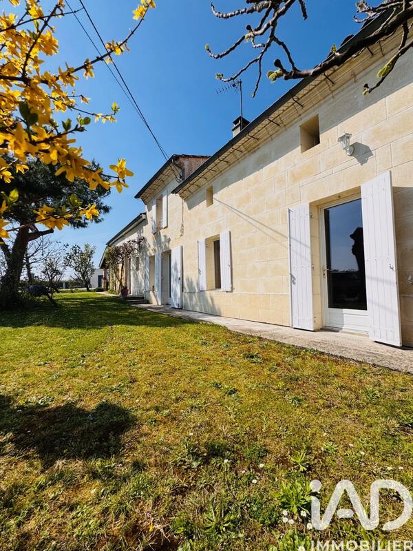 Maison - 137 m² - 5 pièces