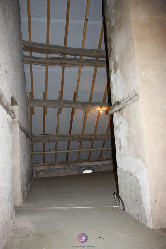 Maison - 390 m² - 11 pièces