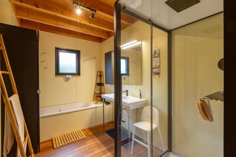 Maison - 210 m² - 6 pièces