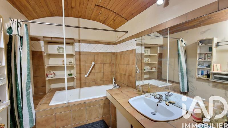 Maison - 96 m² - 4 pièces