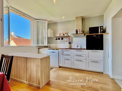 Maison - 96 m² - 5 pièces