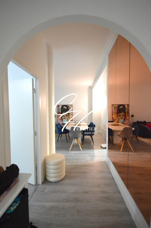 Appartement - 83 m² - 3 pièces