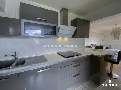 Chambre - 12 m² - 4 pièces