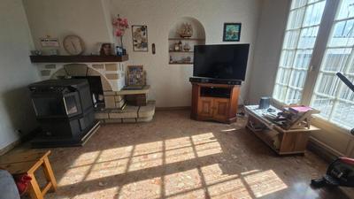 Maison - 235 m² - 8 pièces