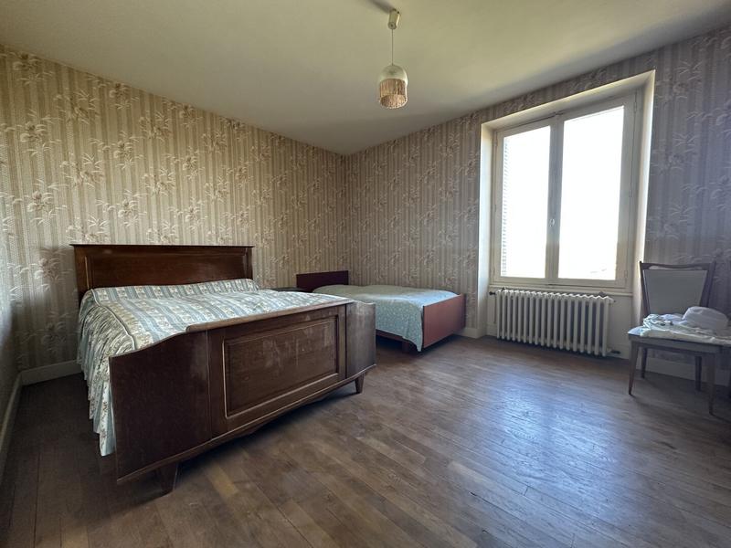 Immeuble mixte - 135 m² - 7 pièces