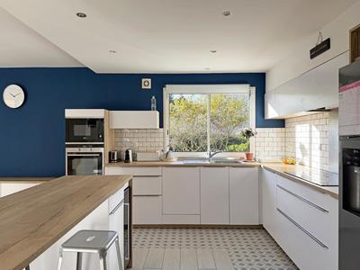 Maison - 200 m² - 7 pièces