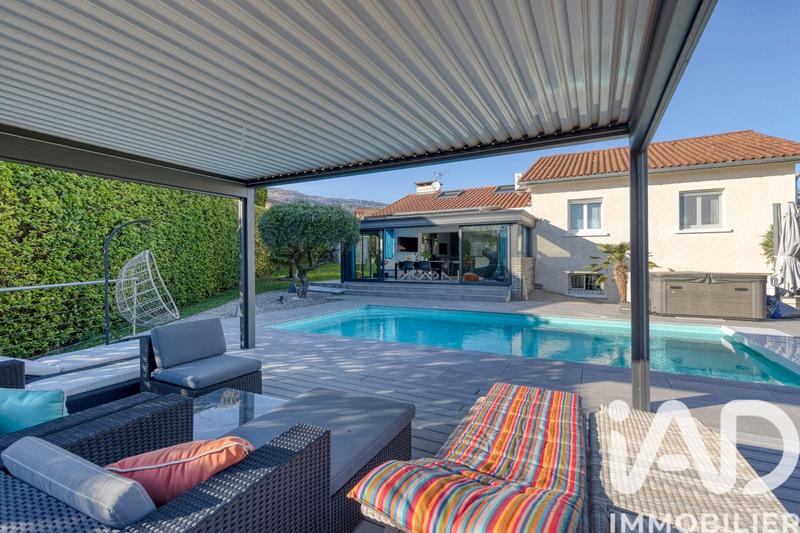 Maison - 150 m² - 5 pièces