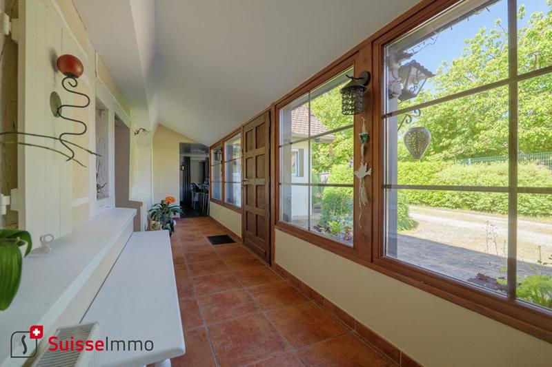 Demeure - 321 m² - 12 pièces