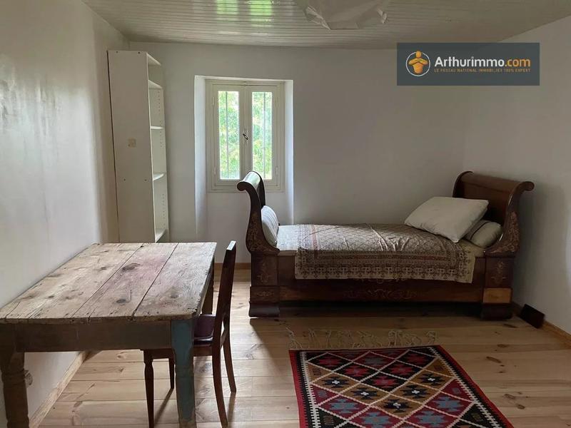 Maison - 205 m² - 8 pièces