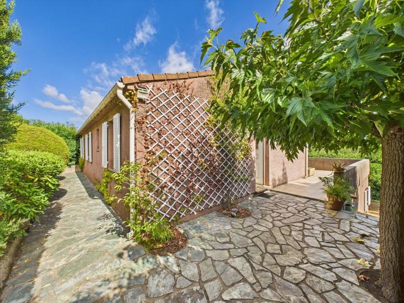 Villa - 98 m² - 5 pièces