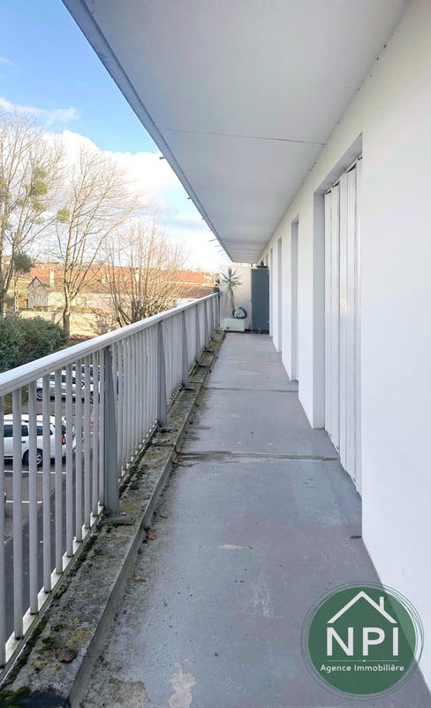 Appartement - 81 m² - 5 pièces