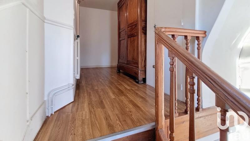 Maison - 445 m² - 11 pièces