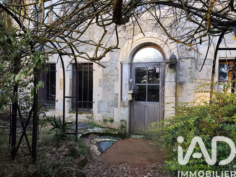 Maison - 260 m² - 10 pièces