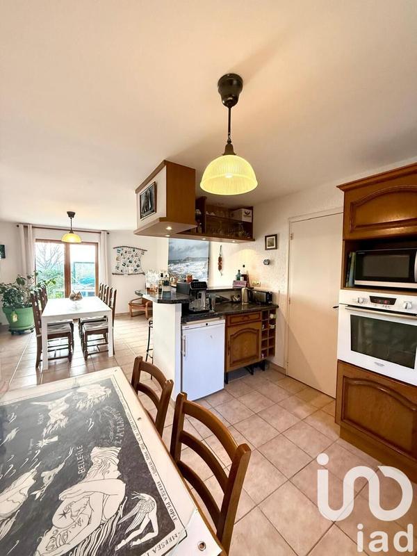 Maison - 147 m² - 7 pièces