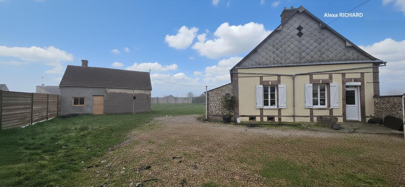 Maison - 92 m² - 5 pièces