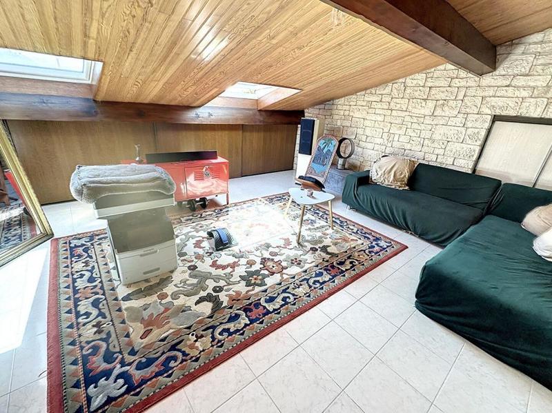 Villa - 184 m² - 6 pièces