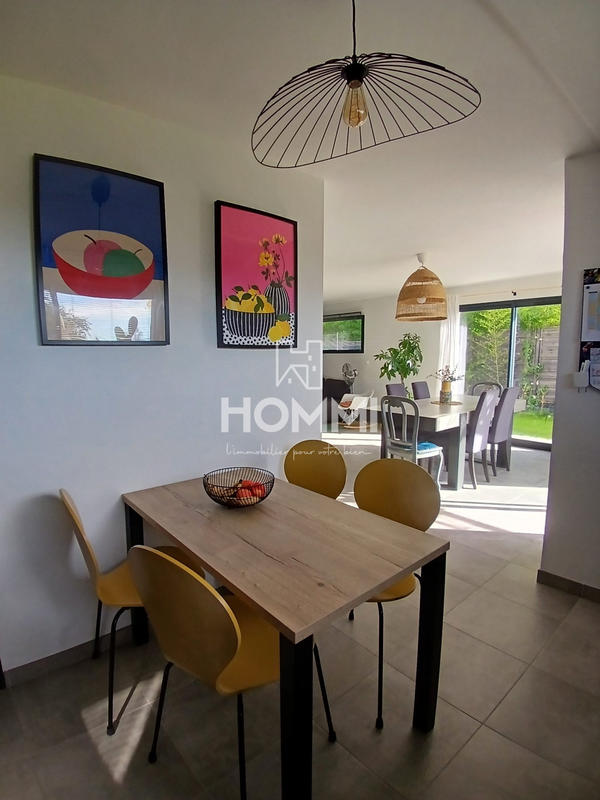 Maison contemporaine - 102 m² - 6 pièces