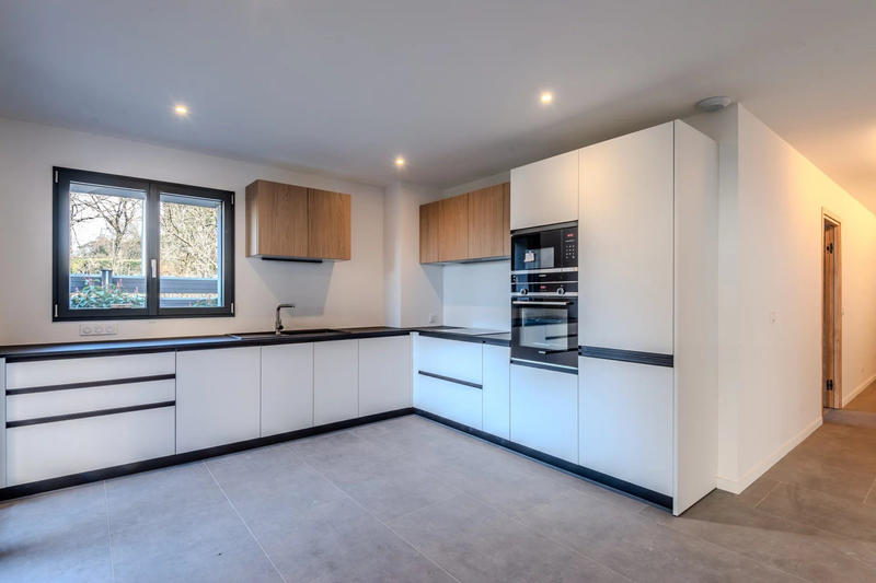 Appartement - 101 m² - 4 pièces