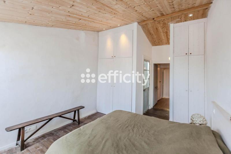 Maison - 192 m² - 9 pièces