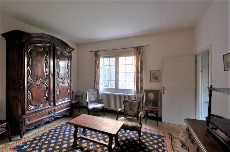 Maison - 416 m² - 11 pièces