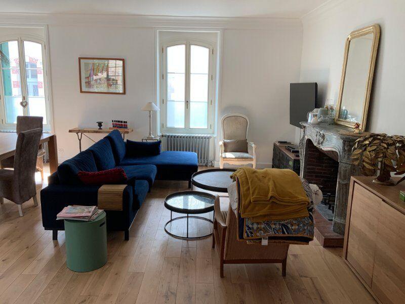 Hôtel particulier - 146 m² - 6 pièces