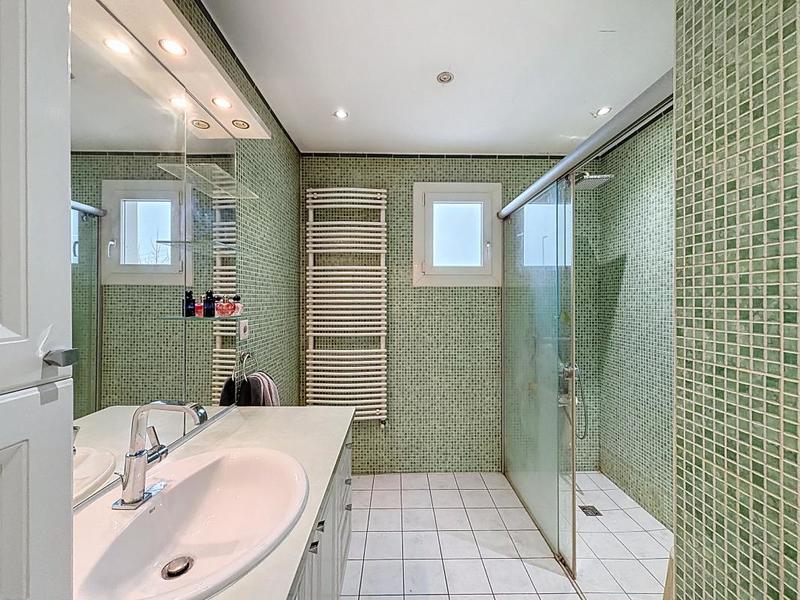 Pavillon - 125 m² - 5 pièces