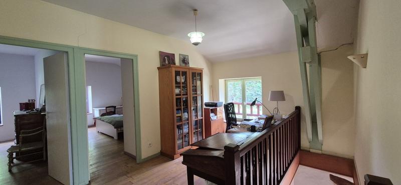 Maison - 248 m² - 8 pièces