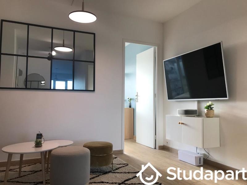 Chambre - 13 m² - 1 pièce