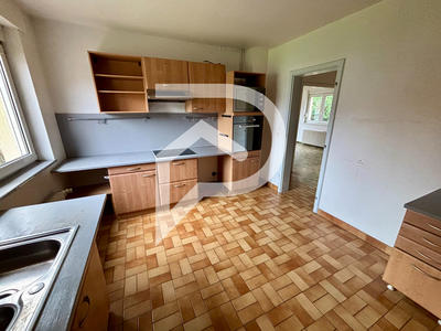 Maison - 122 m² - 5 pièces