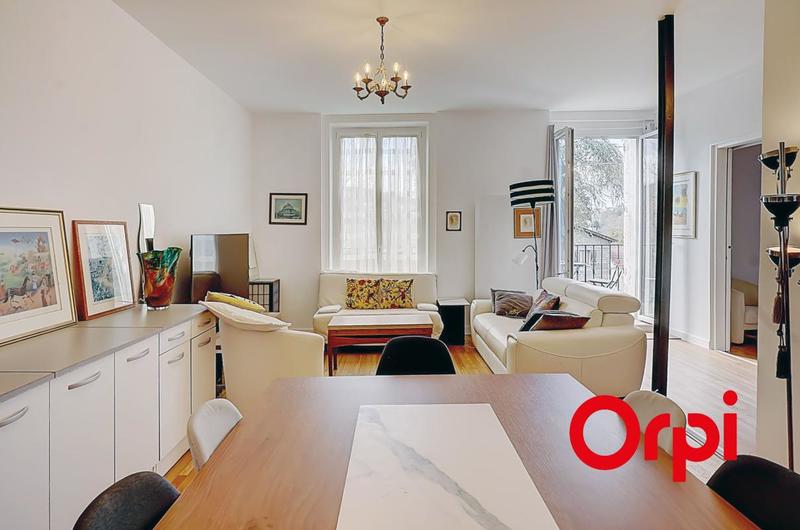 Appartement - 64 m² - 2 pièces