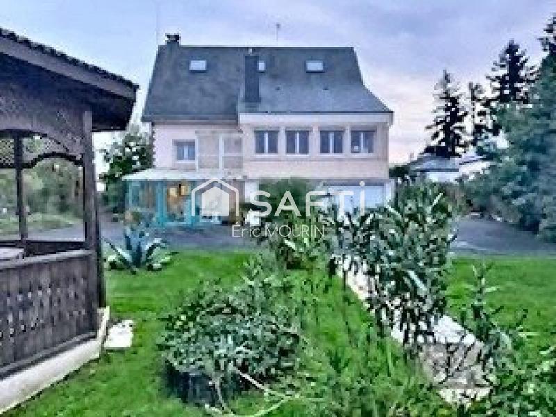 Maison - 265 m² - 10 pièces