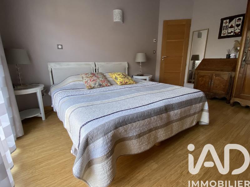 Maison - 236 m² - 7 pièces