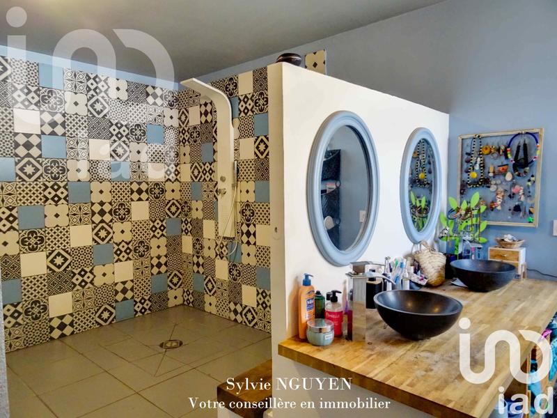 Maison - 244 m² - 7 pièces