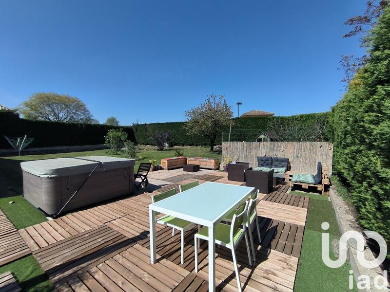 Maison - 162 m² - 8 pièces