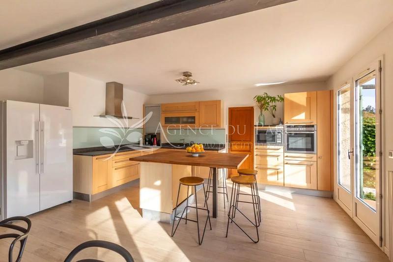 Maison - 180 m² - 5 pièces