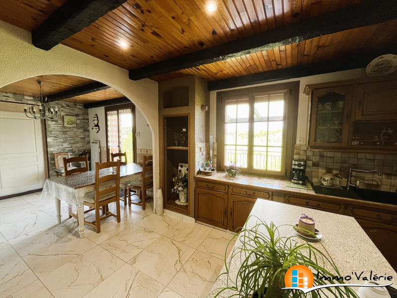 Villa - 280 m² - 10 pièces