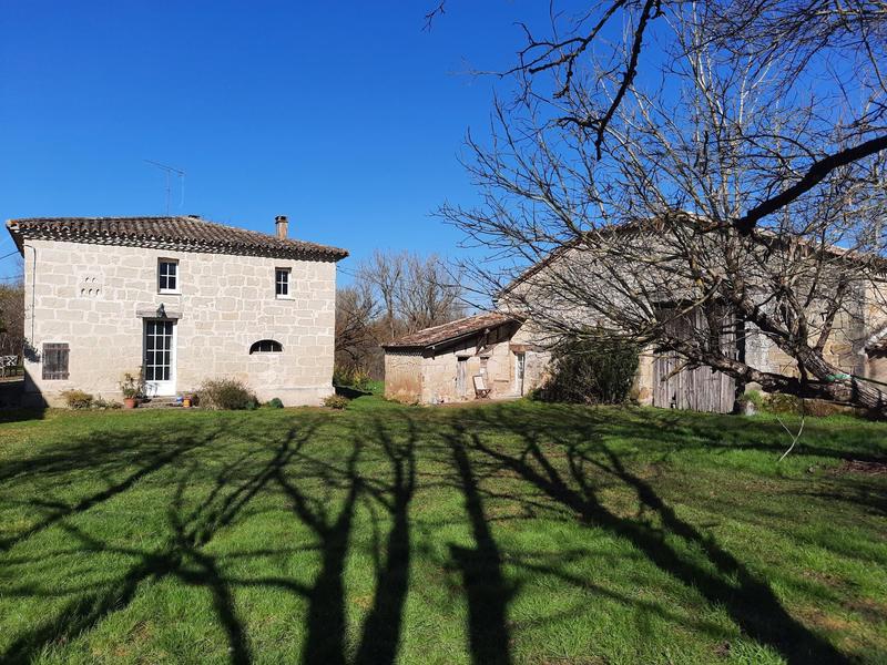 Maison - 182 m² - 11 pièces